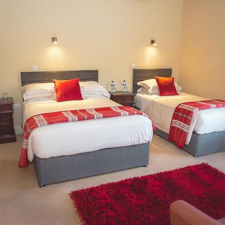 Kayden House Hotel คิลลาร์นีย์ ภายนอก รูปภาพ