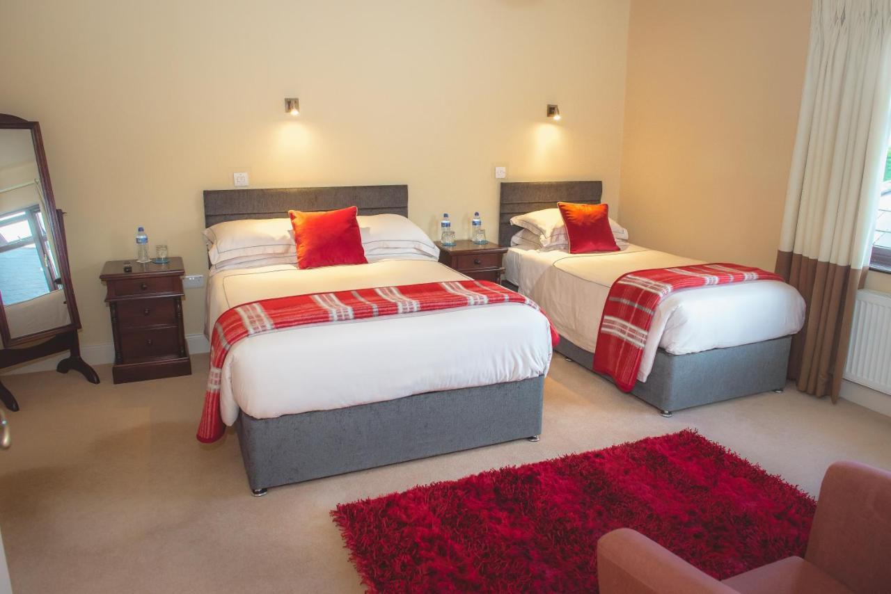 Kayden House Hotel คิลลาร์นีย์ ภายนอก รูปภาพ